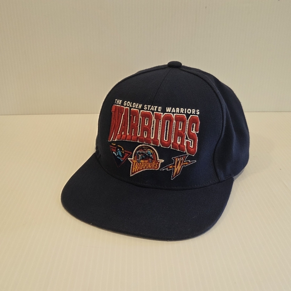 Golden State Warriors SnapBack Hat Cap Mitchell &Ness NBA Basketball Retro Logo